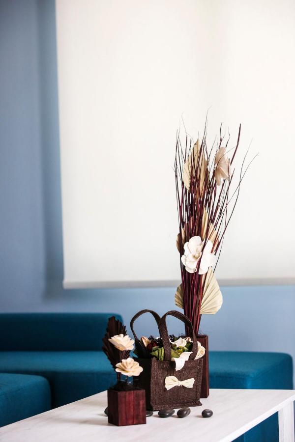 Stella Boutigue Rooms Nea Peramos  Exterior photo